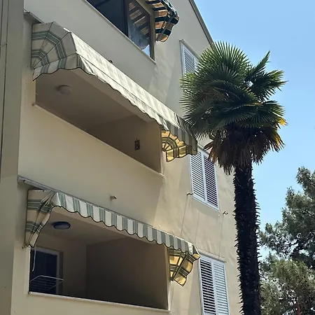 Lägenhet By The Sea - 24666 Poreč